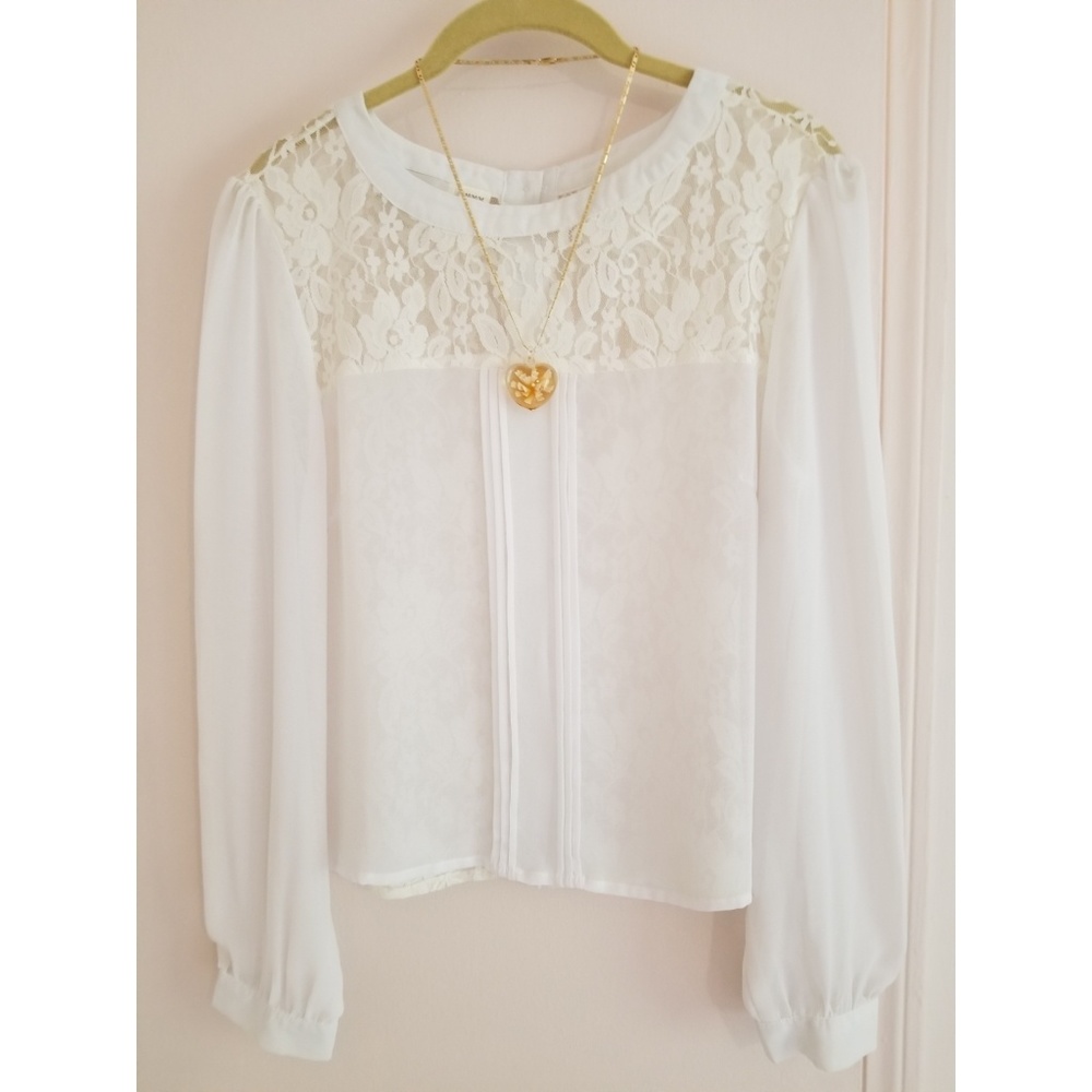 White Blouse Romantic style